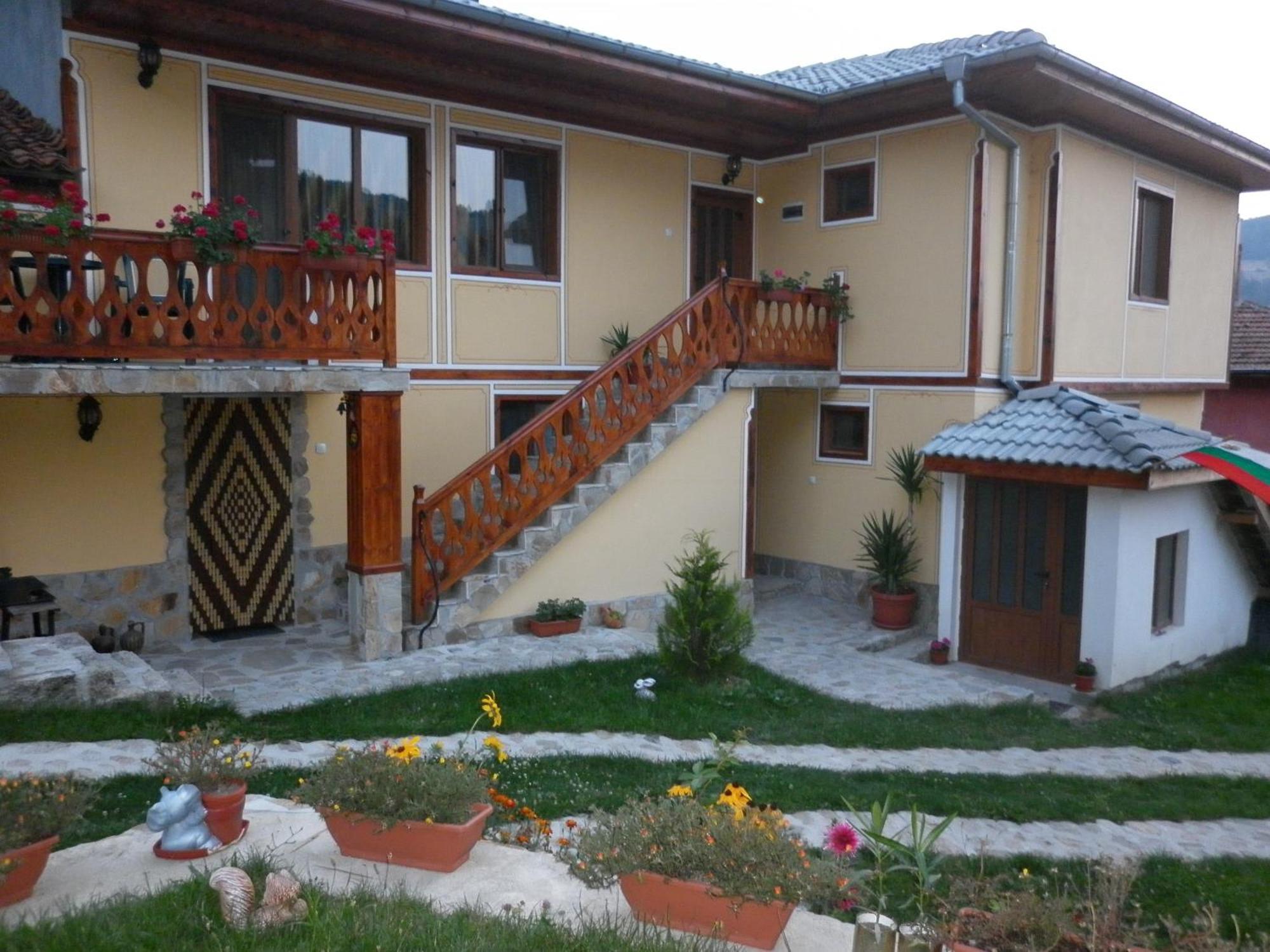Guest House Mavrudieva Копривштица Экстерьер фото